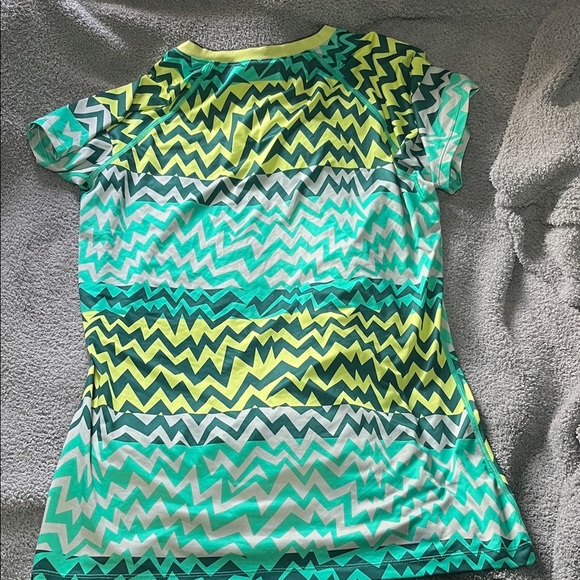 Nike Women's Short Sleeve Dri-fit - Green and Yellow Zigzag - Picture 4 of 4